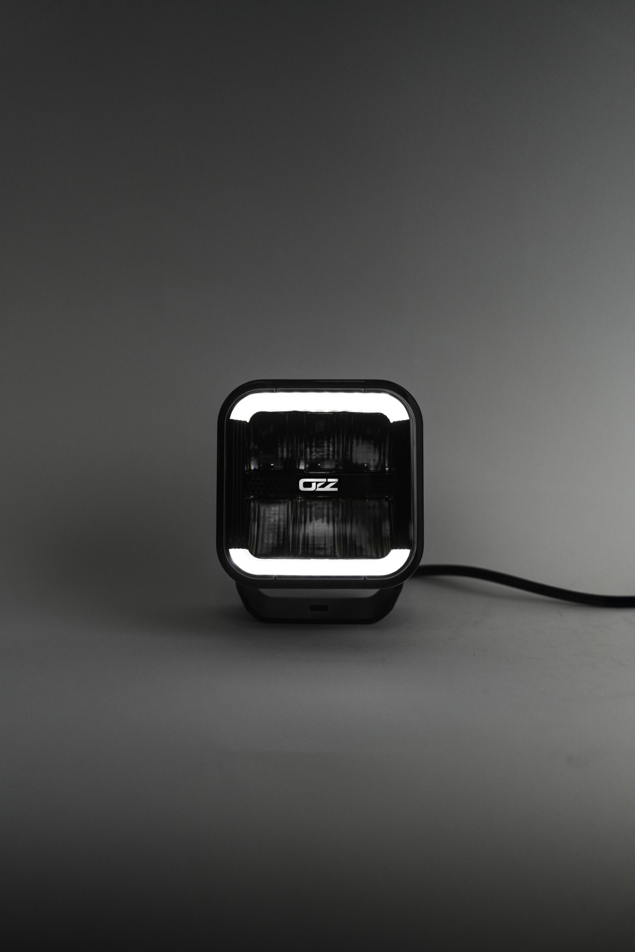 Reflektor drogowy LED OZZ SQR 5” czarny - obrazek 6